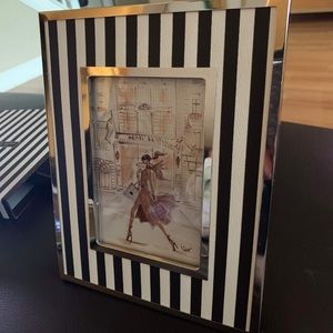 NWOT Henri Bendel picture frame